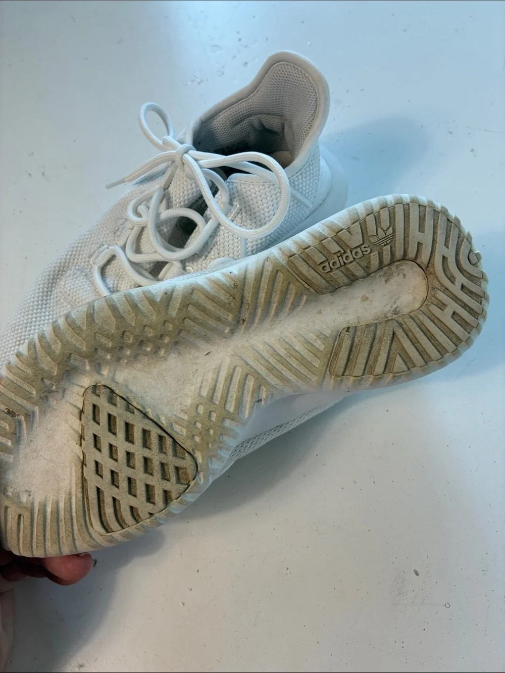 Adidas Sz 4 Youth White Tie Up Sneakers